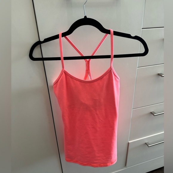 Lululemon Power Y Tank - Picture 2 of 4